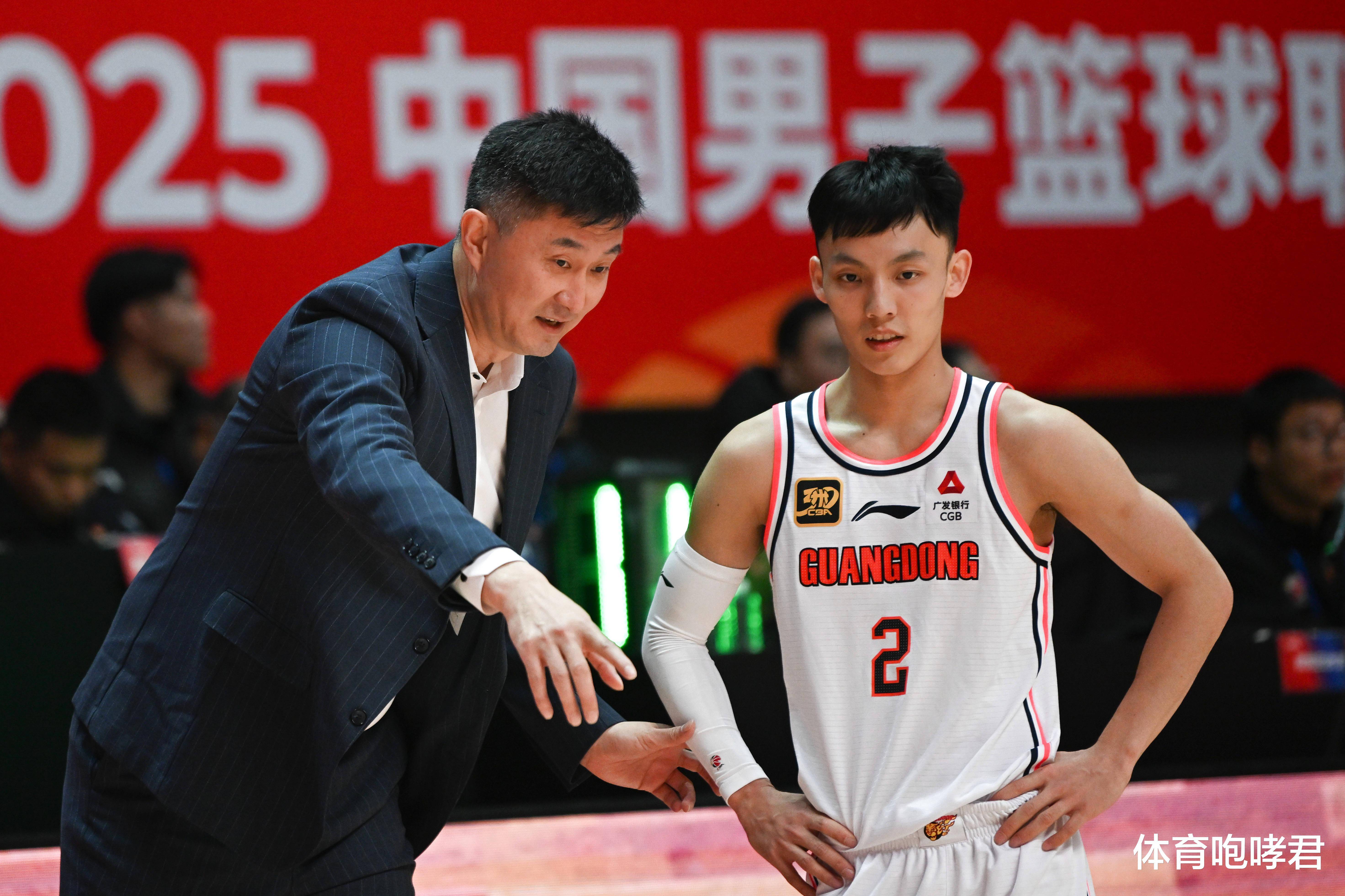 开云入口-转折点深圳男篮内部沟通，CBA季后赛冲刺阶段攻防权衡，信心回归，高层口径保持一致的简单介绍